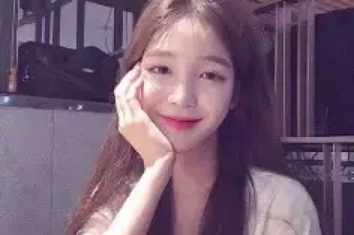 50岁马伊琍新造型惹争议前夫开饭店引关注姚笛用二十年翻红