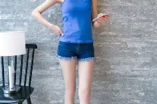 内娱女演员深夜醉酒打车卸下明星包袱全程真实到离谱！