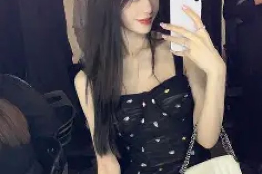 斗鱼女主播忘关摄像头私密画面流出！虚假人设彻底翻车